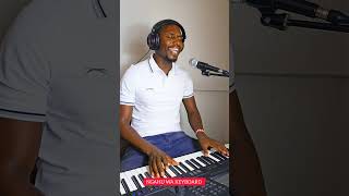 URETANGA NIKII by KEZIAH KARIUKI LIVE SINGING BY NGAHU WA KEYBOARD 🇬🇧 [upl. by Jelks414]