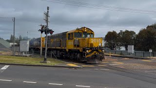 TasRail 2010 2008 2009 77 empty ore train leaving Burnie [upl. by Donelson]