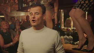 Wilfred Genee  Zomaar Een Avond In De Kroeg Officiele Video [upl. by Ardnnaed]