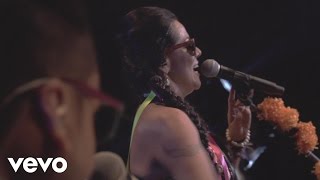 Lila Downs  La Burra  Spoken Words Concierto en Vivo [upl. by Chan]