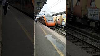 22962 Ahmedabad  Mumbai Central Orange Vande Bharat Express Skips Virar Station shorts [upl. by Wiener]