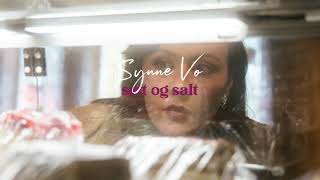 Synne Vo  Søtt og salt Official Audio [upl. by Elocim]