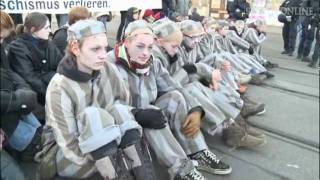 Bizarrer Aufmarsch 1200 militante Neonazis ziehen durch Magdeburg  DER SPIEGEL [upl. by Van514]