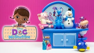 Doc McStuffins Toys Hallie amp Squeakers Talkin Check Up Set Lambie Stuffy Chilly [upl. by Dyann470]