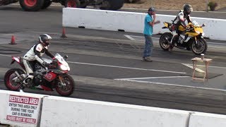 Aprilia RSv4 RR vs R1 Yamaha  superbikes drag racing [upl. by Amandy]