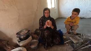 quot🍳☀️ Preparing a Nomadic Breakfast by Zahra Dehzireh for Her Children 🥖🧈quot [upl. by Naillig375]