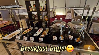 Traders Hotel Kuala Lumpur Hotel Review [upl. by Trimmer]