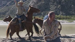 The Three Burials of Melquiades Estrada Full Movie Fact amp Review Barry Pepper  Dwight Yoakam [upl. by Leunad619]