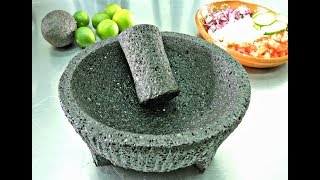 Cómo curar el molcajete RecetasdeLuzMa [upl. by Andri]