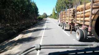 Camiones forestales Volvo FM400 vs Mbenz 2638 [upl. by Ziom]