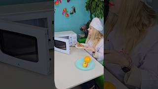 Magic Microwave Oven 😍 demariki funny comedy viralvideo [upl. by Leahcimauhsoj]