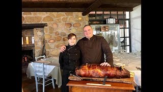 Maccheroni al sugo e porchetta di suino nero dei Nebrodi dellAgriturismo Il Vecchio Carro [upl. by Schroer]