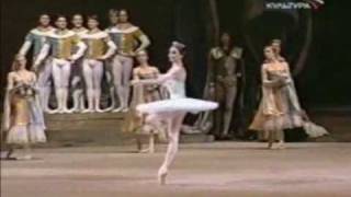 Balletto Classico Raymonda Svetlana Zakharova [upl. by Yenetruoc]