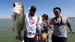 Chuy Caught a 10 Lb Bass Fishing Lake El Cuchillo in Mexico [upl. by Yeldahc]