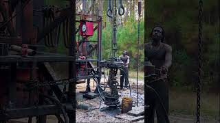 Workover Service Rig Oilfield rig workers drilling oil tripping [upl. by Hayott]