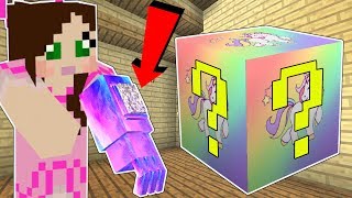 Minecraft UNICORN LUCKY BLOCK OVERPOWERED RAINBOW GAUNTLET MINI GUN amp MORE Mod Showcase [upl. by Rubi]