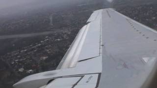 Qantas Boeing 737400 landing Melbourne Airport 29MAY10 Vortices condensation [upl. by Anelhtac420]