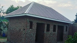 Roofing two single Rooms omuntu wawansi [upl. by Hogan]