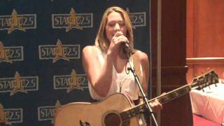 Colbie Caillat  Falling For You Live at Flemings [upl. by Treblah404]