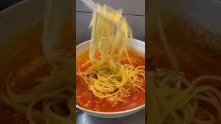 Spaghetti con lo scampo [upl. by Ostap]