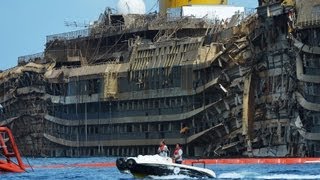 Vea cómo enderezaron el Costa Concordia  UVideos [upl. by Anivlek993]