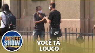 Rapaz faz convite estranho e deixa as pessoas irritadas [upl. by Emalee49]