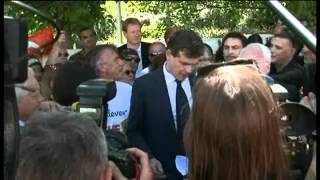 Arnaud Montebourg sur le site de Fralib [upl. by Itsyrk]