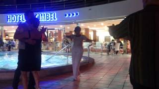 Pasodoble en Benidorm Me gusta mi novio [upl. by Bobseine]