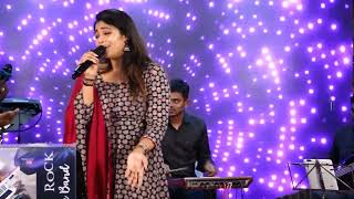 Vizhiye Kadhai Ezhudhu Song Live Srinisha Ajay [upl. by Buffum835]