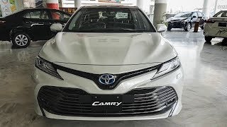 Toyota Camry 2019 Pakistan Hybrid Walkaround  Interior amp Exterior [upl. by Gene]