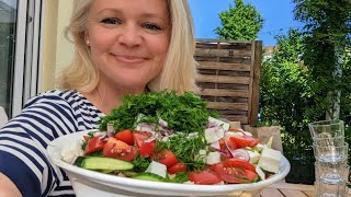 Zum Schüssel auslecken Knackiger Salat mit fantastischem Dressing Eisbergsalat Rezept [upl. by Fortunna]