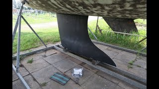 The antifouling project 36  keel rust treatment and 4 coats of epoxy primer [upl. by Emerson876]