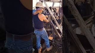 Working Workover Rig rig ad drilling oil tripping [upl. by Neerbas]