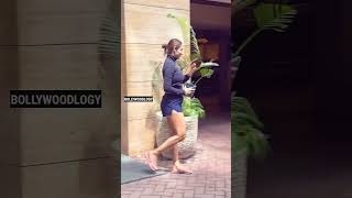 Malaika Arora aajthighs workout karke aa gayi kyaBollywoodlogy  Honey Singh Songs malaikaarora [upl. by Nerraw38]