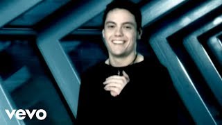 Tiziano Ferro  Alucinado Official Video [upl. by Leinahtam300]