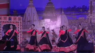 Girls dance on folk amp Dola Re Dola song  Kurmanchal Nagar Group Renu Kandpal Uttarakhand Mahotsav [upl. by Yevrah]