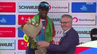 🇪🇷 BINIAM GIRMAY SPRINT amp PODIUM CELEBRATION WITH ERITREA FANS  RUND UM KÖLN 2024 [upl. by Volney]