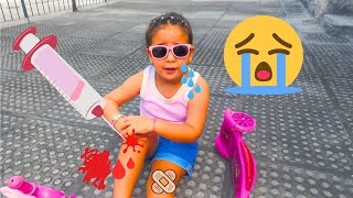 SOCORRO LAURINHA CAIU DO PATINETE [upl. by Llebpmac]