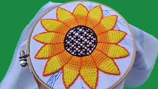 como bordar un girasol grande 🌻 Servilletas Bordadas puntadas fáciles [upl. by Rabi52]