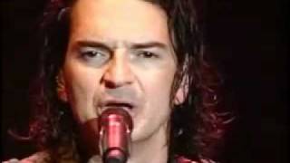 Ricardo Arjona acompañame a estar solo en vivo argentinamp4 [upl. by Lavotsirc]