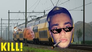 SnapKing scheld mensen in de trein uit [upl. by Harriman]