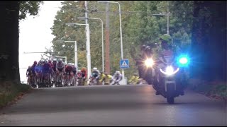 Simac Ladies Tour 2024 Verschillende politie eenheden begeleiden de rensters door Arnhem [upl. by Jarek]