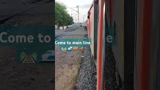 22960 vadodara intercity SF exp come to main line [upl. by Ydnat]