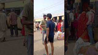 Dekhte chai humro hi rahiye Ashish Yadavrailway viralvideo [upl. by Eeluj]