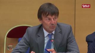 Pollution  Hulot veut « être ferme » tout en évitant « la double peine » [upl. by Bobbi]