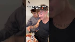 POV BeineSkipper bestellt eine Pizza…🍕🦵 [upl. by Aracahs265]