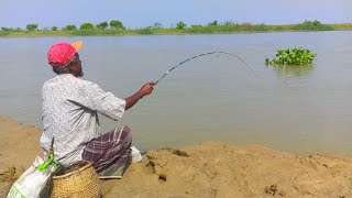 Fishing in a flowing river with a bow Fishing in a rural setting fishing hookfishing মাছধরা [upl. by Lessig854]