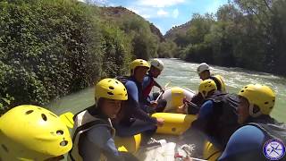 Novio al Agua en Despedida de Soltero Soltera en Granada Rafting Rio Genil Ofertas Precios Bonos [upl. by Nodyarb]