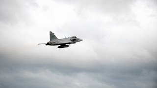 Low flying jet  Gripen Fighter  FourwaysJohannesburg North [upl. by Alodee]