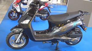 Motorini XP 125 2017 Exterior and Interior [upl. by Annehsat]